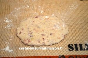 Ficelles oignons lardons