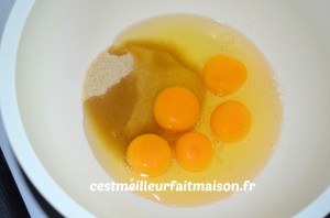 Crème dessert aux œufs et à la vanille