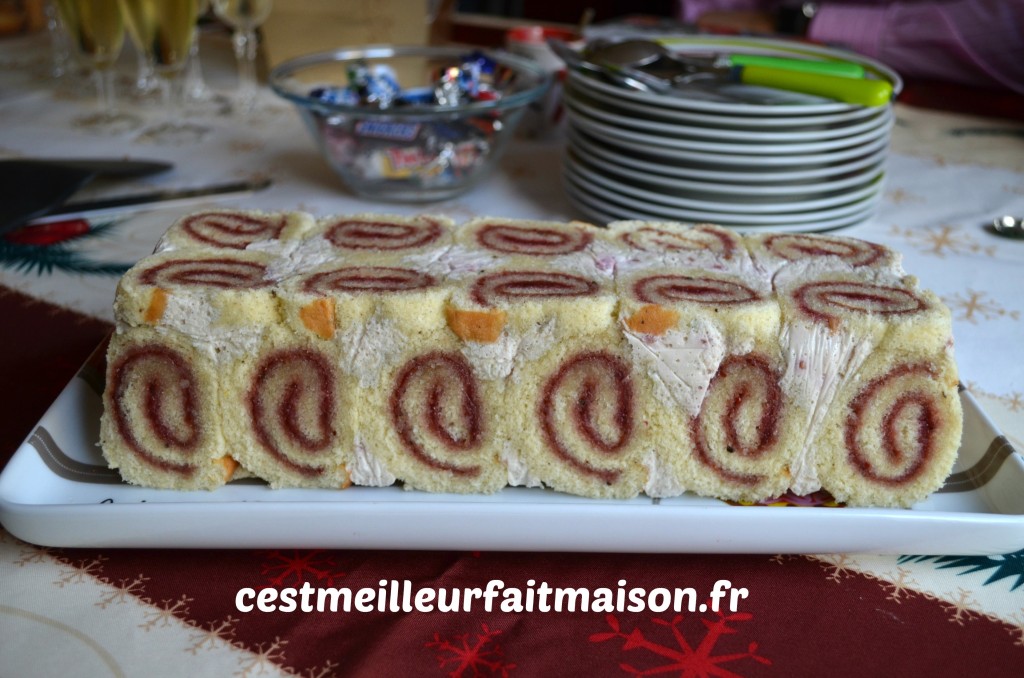 Bûche royale aux framboises