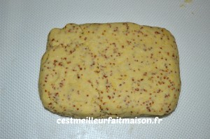 Biscuits à la moutarde et au comté