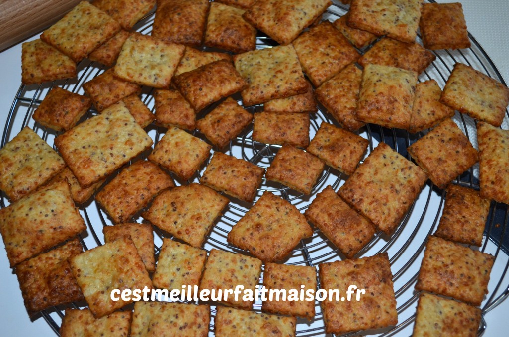 Biscuits à la moutarde et au comté