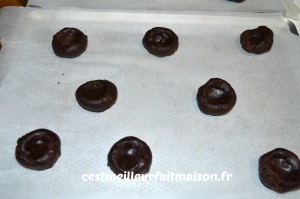 Cookies au chocolat fourrés au caramel