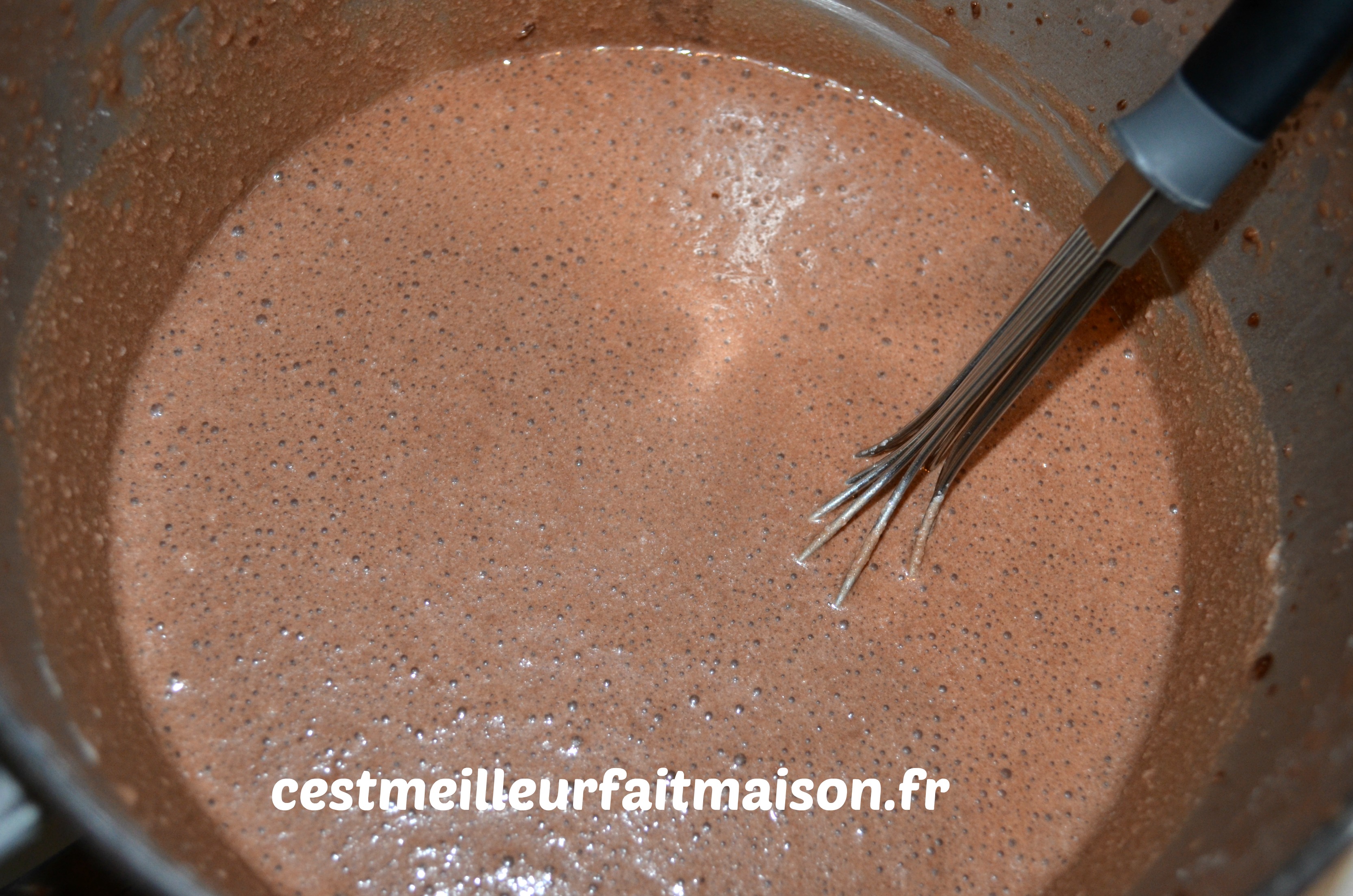 Gâteau magique au chocolat et à la noix de coco