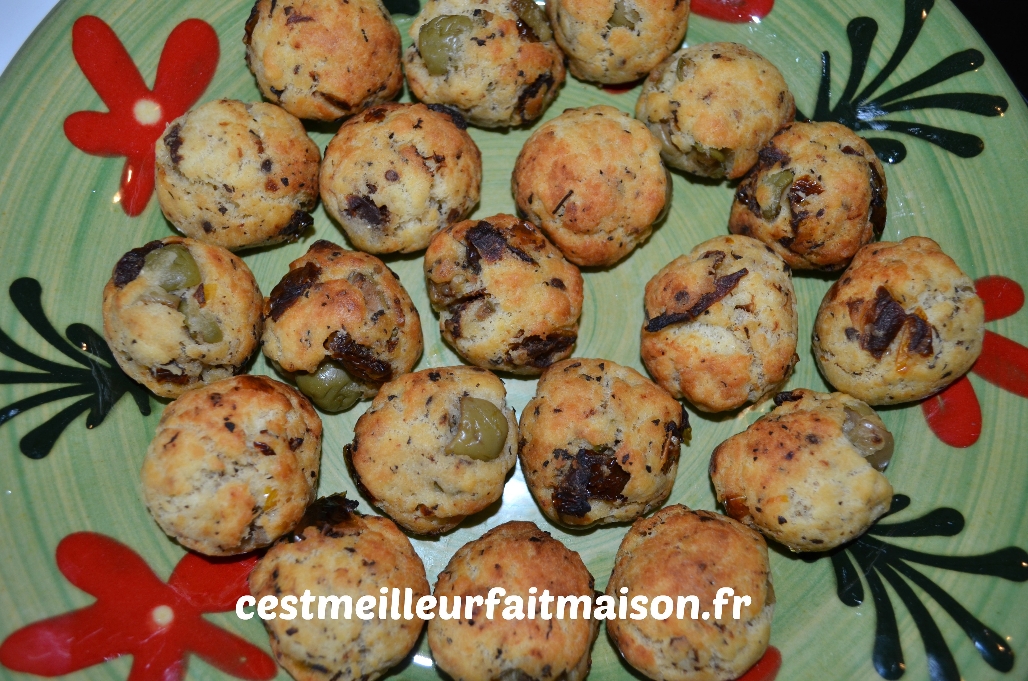 Minis cookies salées tomates séchées olives vertes