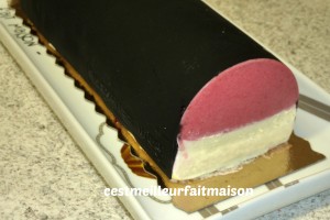 Bûche framboise chocolat blanc