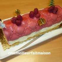 Bûche framboise chocolat blanc