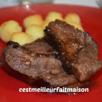 Magrets de canard à la gelée de groseilles