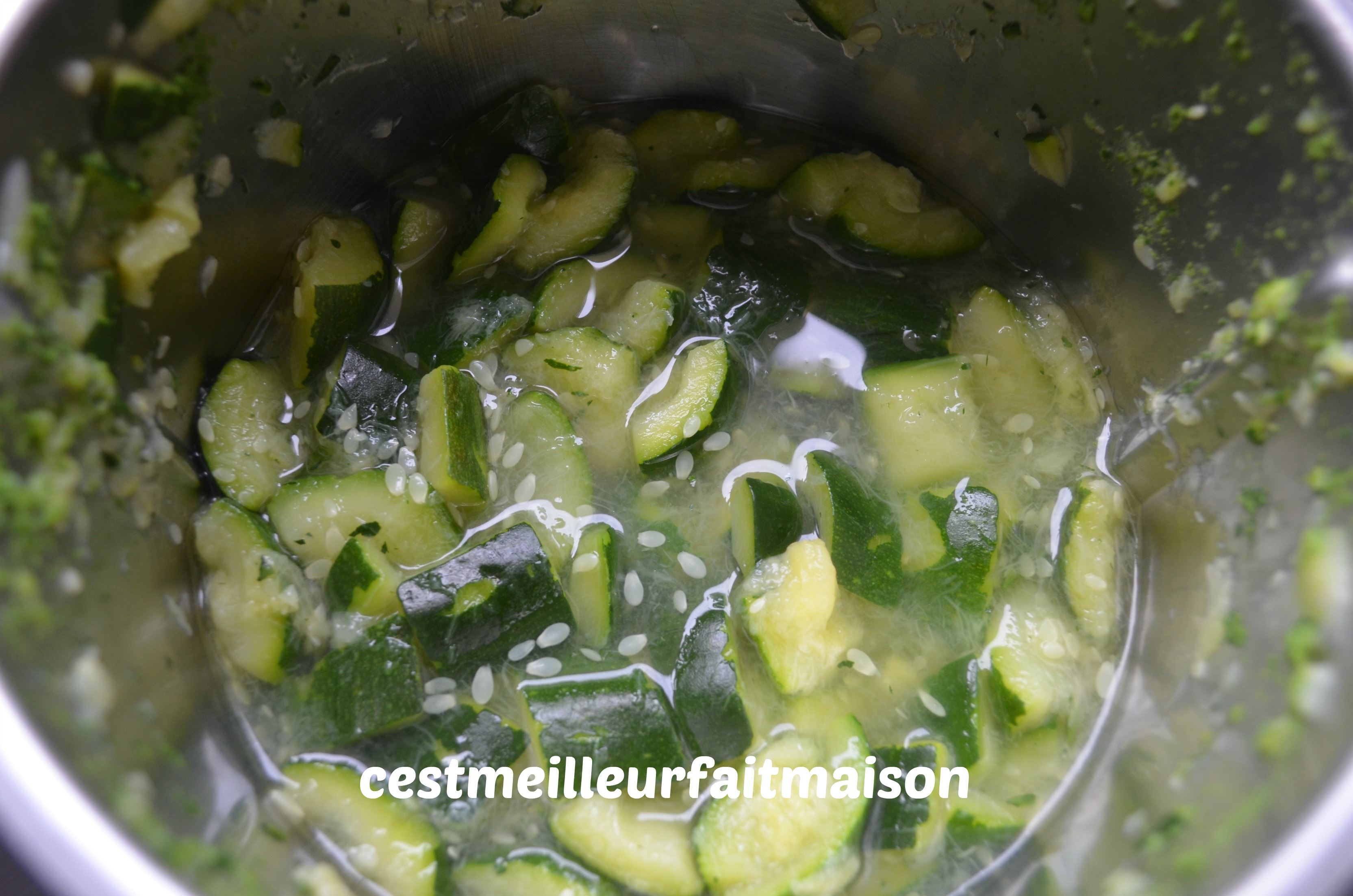 Gaspacho de courgettes au basilic