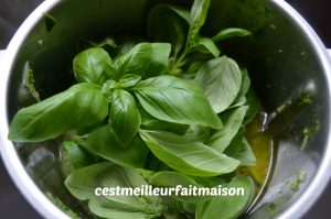 Gaspacho de courgettes au basilic