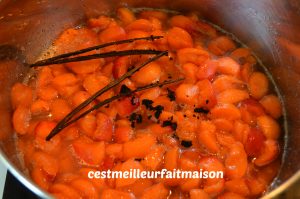 Confiture abricot vanille