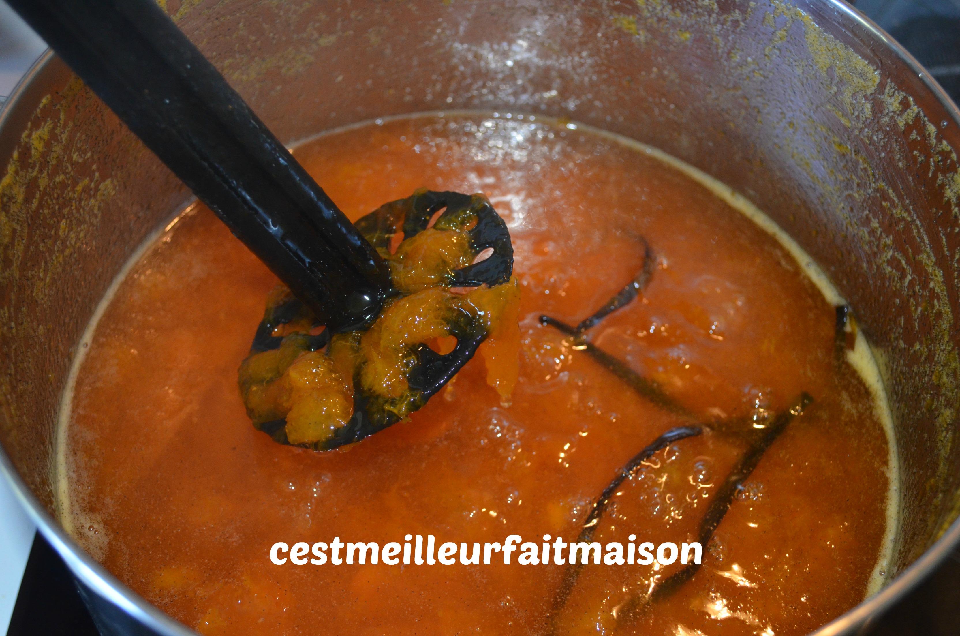 Confiture abricot vanille