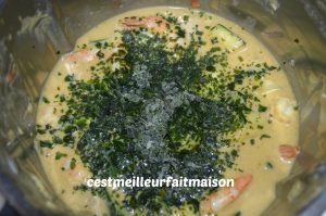 Crevettes au curry et au courgettes